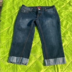 Eighty Eight Blue Cropped Ankle Jeans with Distressed Finish Size 5